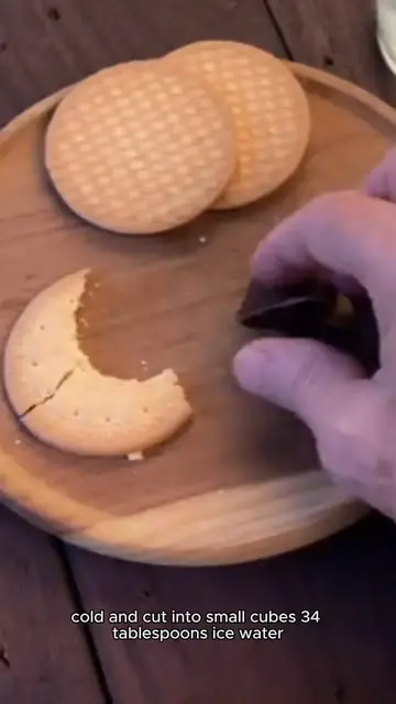 Video thumbnail for quiche crust recipe