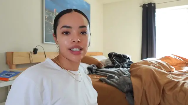 Video thumbnail for Clear skin tips for acne prone skin
