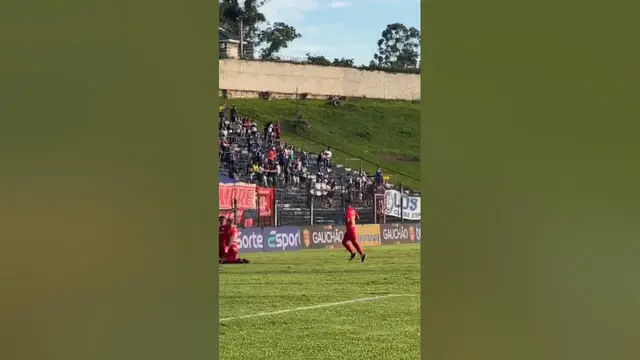 Video thumbnail for SAPATAÇO DE PEDRO HENRIQUE SELANDO A VITÓRIA COLORADA DIANTE DO AIMORÉ #vamointer #gauchão