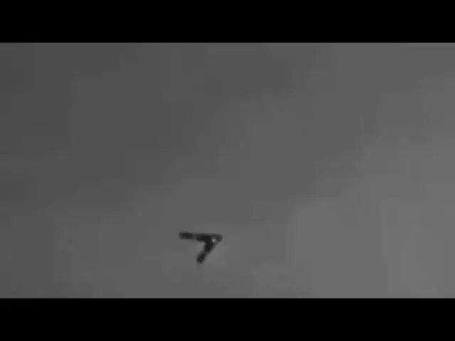 Video thumbnail for Boomerang UFO filmed in Texas – 08/05/2024