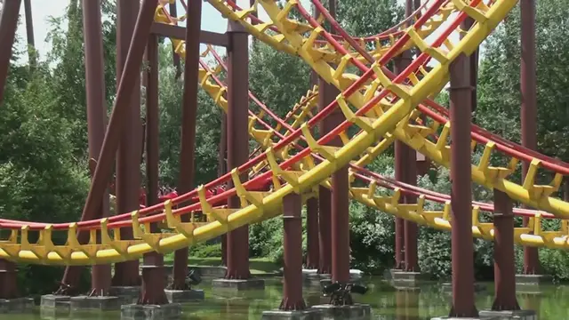 Video thumbnail for Design an Epic Minecraft Roller Coaster