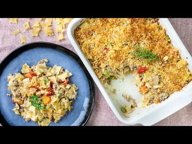 Video thumbnail for Harvest Chicken Noodle Bake | Easier Eats