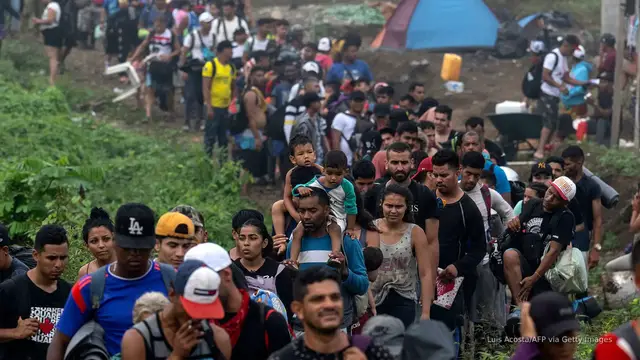 Video thumbnail for Economic bust follows drop in migration through Darien Gap: AP