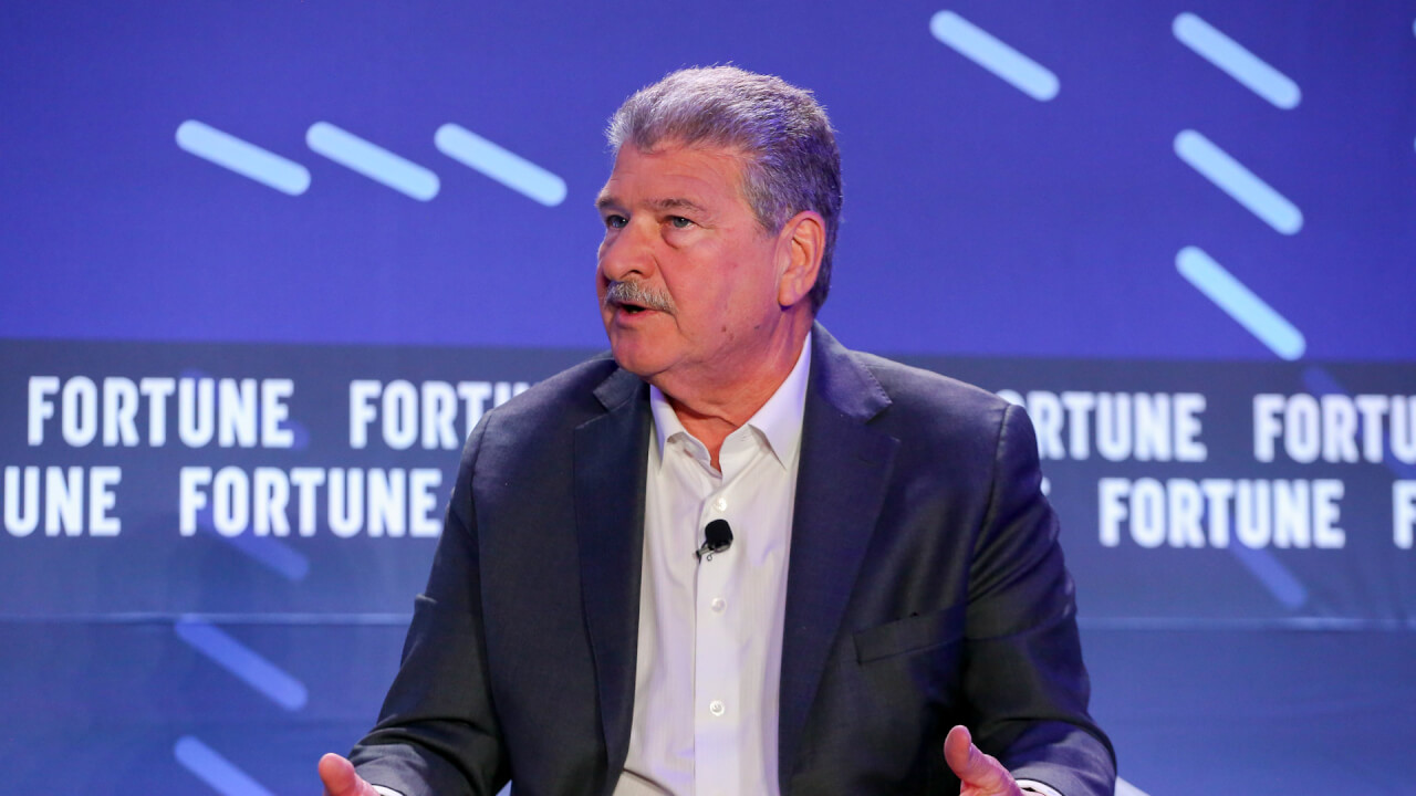 Video thumbnail for The baby boomer exodus is Gen Z's gain, WeWork CEO says