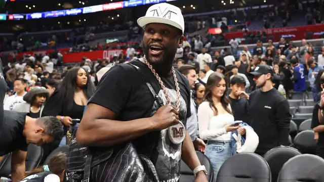 Video thumbnail for Floyd Mayweather Claims $500 Million Was Stolen From Him