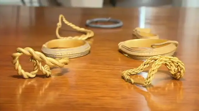 Video thumbnail for Gold from the Viking age  Denmark  Vejen  062016