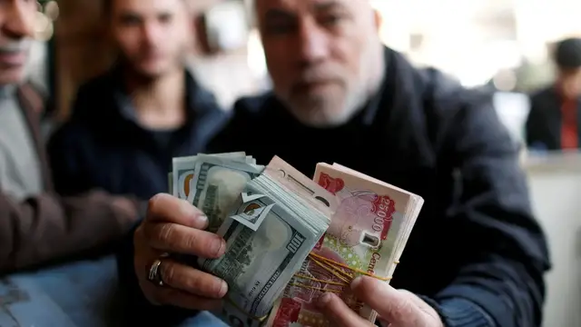 Video thumbnail for Iraq economy: Government runs out of money due to US war on Iran