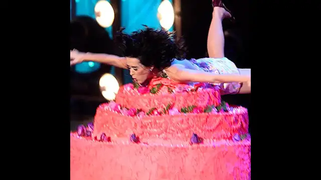 Video thumbnail for Top 10 Embarrassing Celebrity Moments Caught On Camera