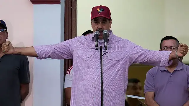 'Video thumbnail for Maduro calls on militias and civilians to join national defense'