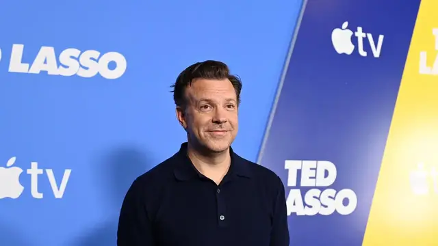 Video thumbnail for "NY: Apple TV's "Ted Lasso" Season 4 Premiere - Arrivals" 13.