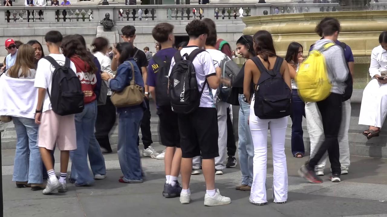 Video thumbnail for US: UK bans social media access for under-16s.
