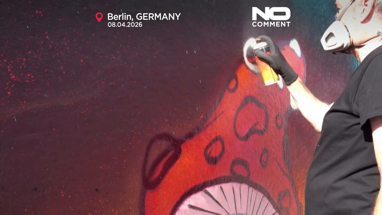Video thumbnail for Berlin opens Süd Ost Galerie, a new open-air street art landmark