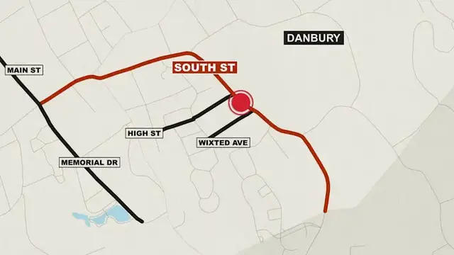 Video thumbnail for Sugar Hollow Road shut down after serious crash in Danbury