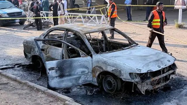 'Video thumbnail for Breakaway faction of Pakistan Taliban claims responsibility for deadly Islamabad bomb blast'