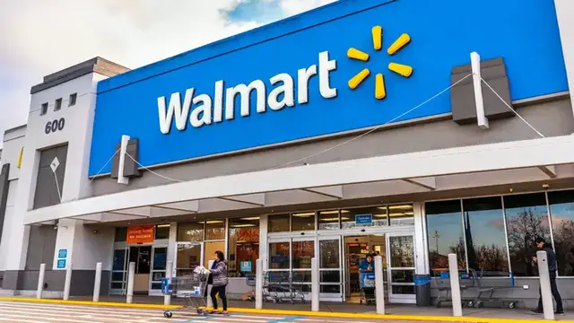 Video thumbnail for Walmart and Sam’s Club Take on Amazon with a $120 Membership