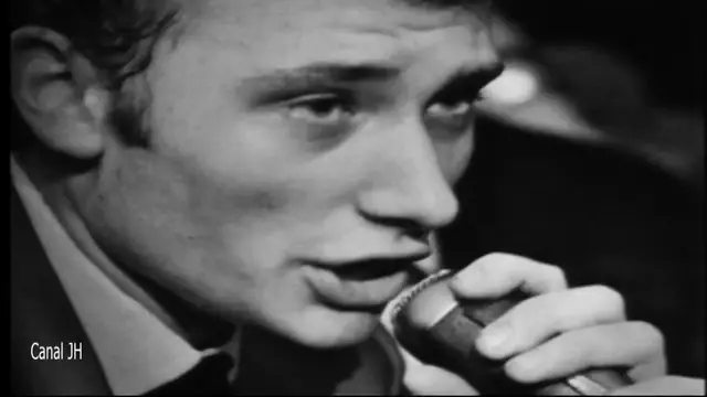 Video thumbnail for Johnny Hallyday - L'idole des jeunes - 1962