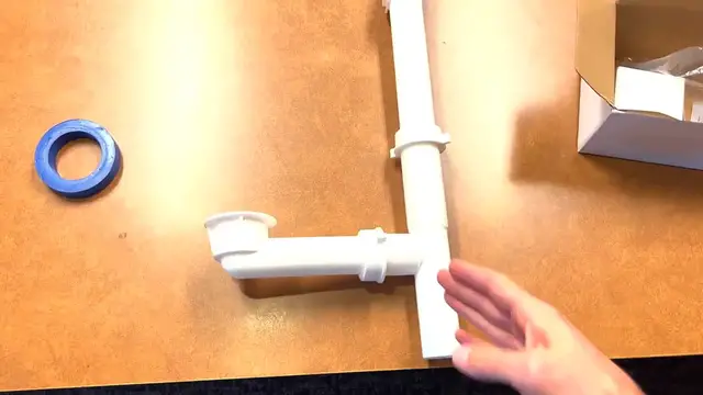 Video thumbnail for Bathtub Leaks -- how to change a bathtub overflow drain seal