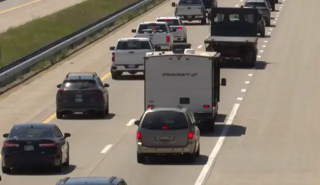 Video thumbnail for Labor Day travelers face higher gas prices and busy roads
