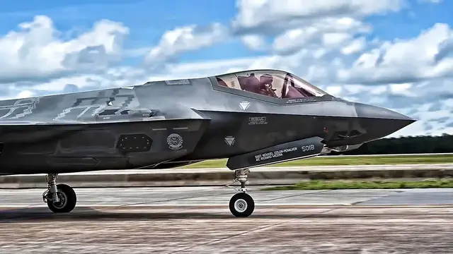 'Video thumbnail for F-35A Lightning II • Launch At Eglin AFB (2021)'