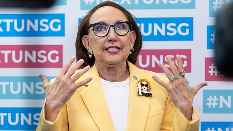 Video thumbnail for Three women vying to become UN's first female secretary-general