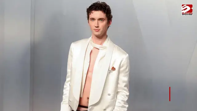 Video thumbnail for Troye Sivan says Charli xcx and Lily-Rose Depp inspired his new song She’s the Best.