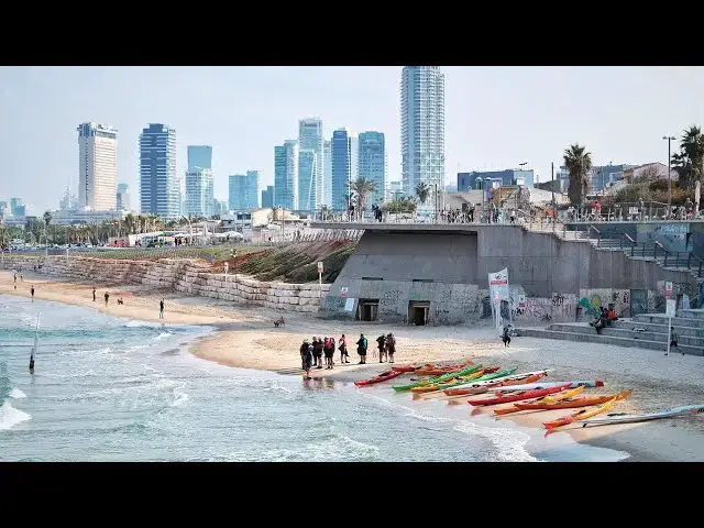 Video thumbnail for “Modern Beach Life 🌊 | Colorful Kayaks & City View | USA Beach Vibes 2025”#usavideos