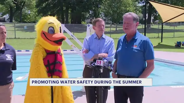 Video thumbnail for Sen. Blumenthal, Stew Leonard Jr. team up to promote water safety