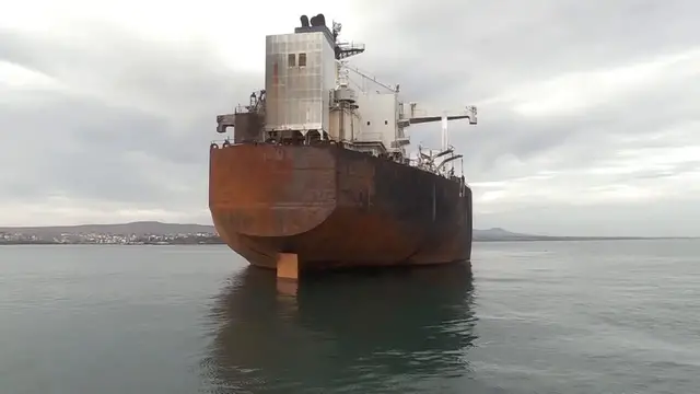 Video thumbnail for Bulgaria: Tanker Kairos - Black sea.