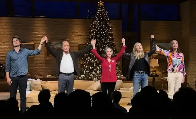 Video thumbnail for Julia Louis-Dreyfus makes Broadway debut in ‘Other Desert Cities’