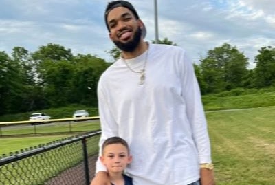 Video thumbnail for Jersey’s own Karl-Anthony Towns surprises players at Piscataway little league game