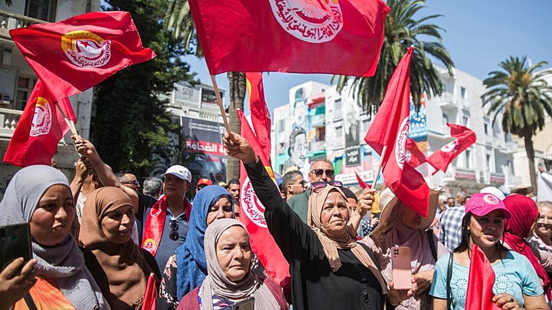 Video thumbnail for Tunisia's main union picks Selmi as new leader, role in politics uncertain