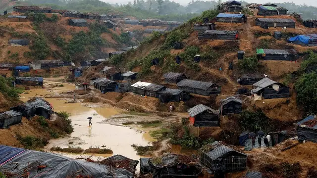 Video thumbnail for Bangladesh floods: More than a million people stranded , 54 deaths