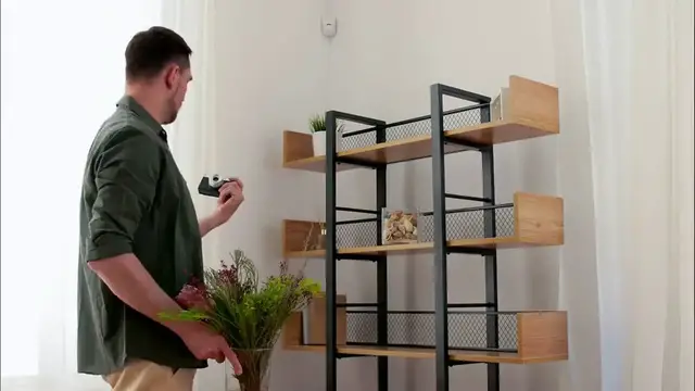 Video thumbnail for How to Style Bookshelves