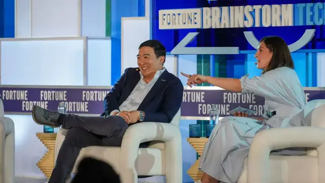 Video thumbnail for Andrew Yang on potential presidential run: "I'm too young not to run again"