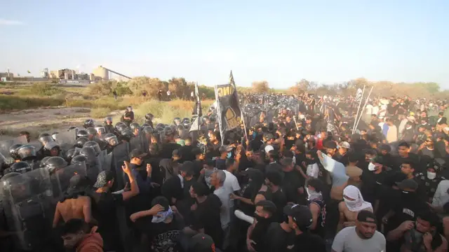 'Video thumbnail for Tunisian anti-pollution protests aim at faulty factory'
