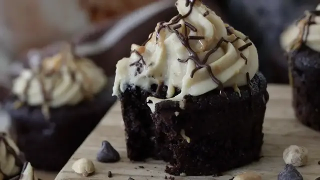 'Video thumbnail for BEST Gluten Free Chocolate Peanut Butter Cupcakes ¦ Naturally Sweetened & Dairy Free (720p 24fps)'