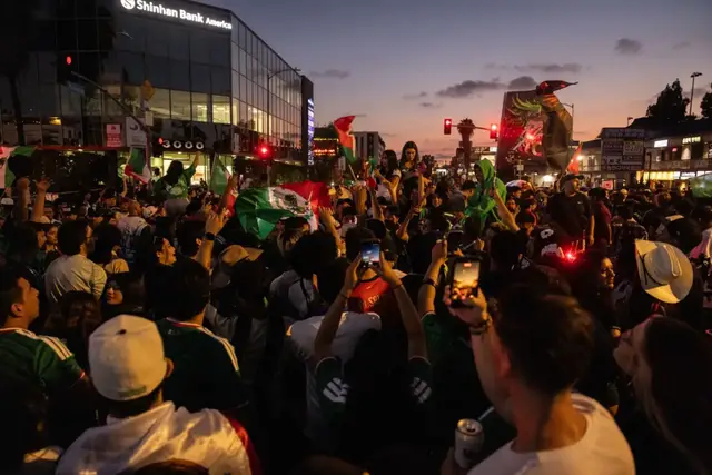Video thumbnail for Mexico World Cup Qualification Celebration