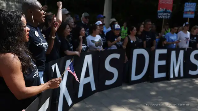 'Video thumbnail for Texas Democrats trickling back after quorum walkout'