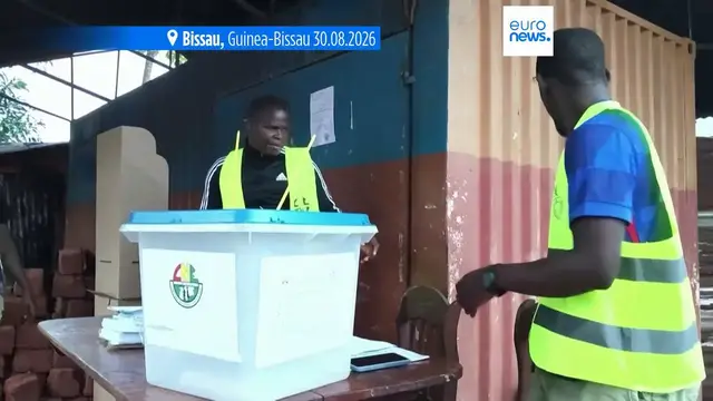 Video thumbnail for Guinea-Bissau votes in referendum to rewrite constitution and boost presidential powers