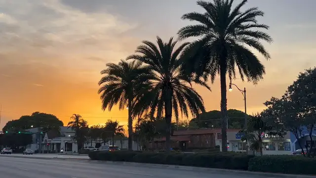 Video thumbnail for US: Saharan Dust Sunset in Florida.