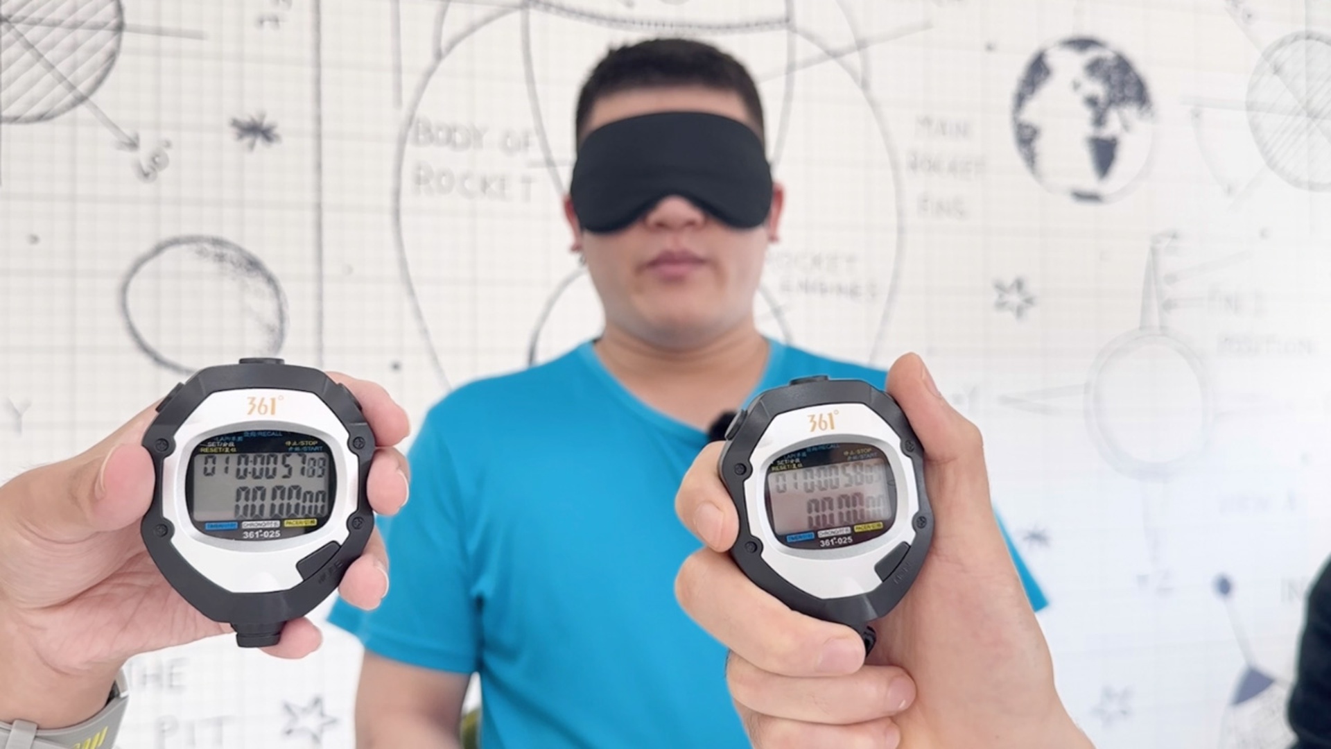 Video thumbnail for Most decimal places of Pi recalled in one minute - 598 by Fang Zhao