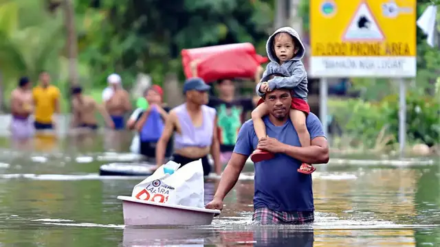 'Video thumbnail for Philippines evacuates nearly a million as floodwaters rise and super typhoon nears'