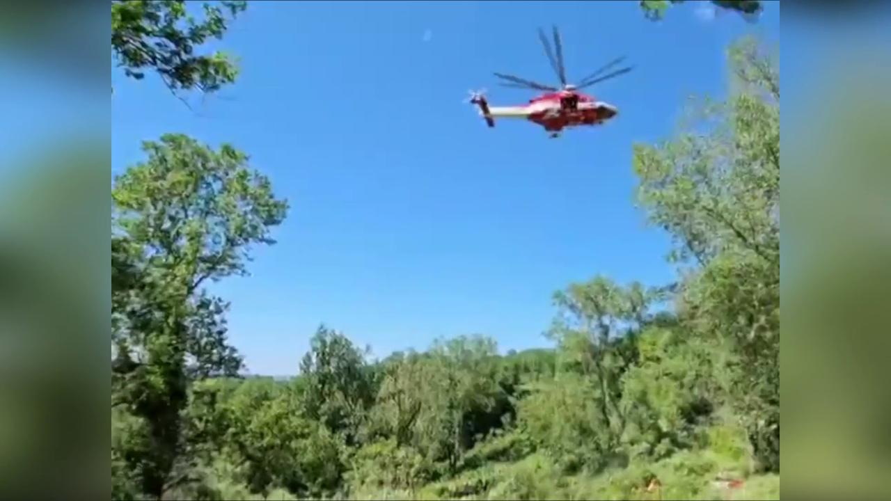 Video thumbnail for Italy: Cow Rescued After Falling Into Water Reservoir In Mercato Saraceno.
