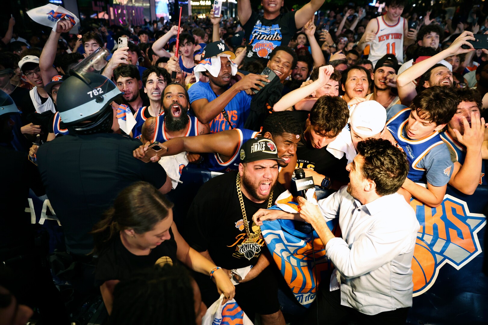 Video thumbnail for New York streets erupt as Knicks win first NBA title since 1973