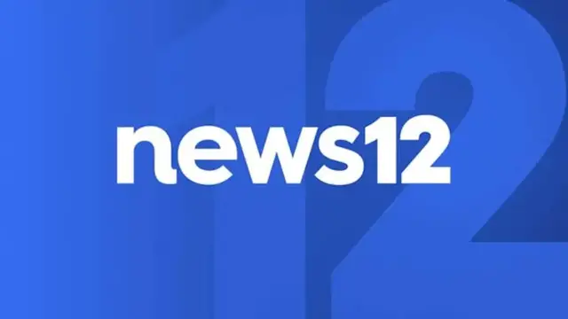 Video thumbnail for Search for swimmer, storm shuts down Silver Sands State Park
