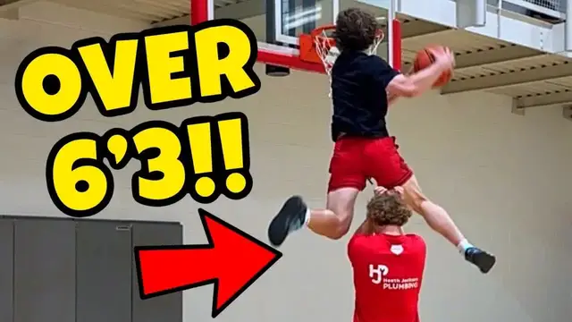 Video thumbnail for travis reynolds: dunking over people at the ymca!