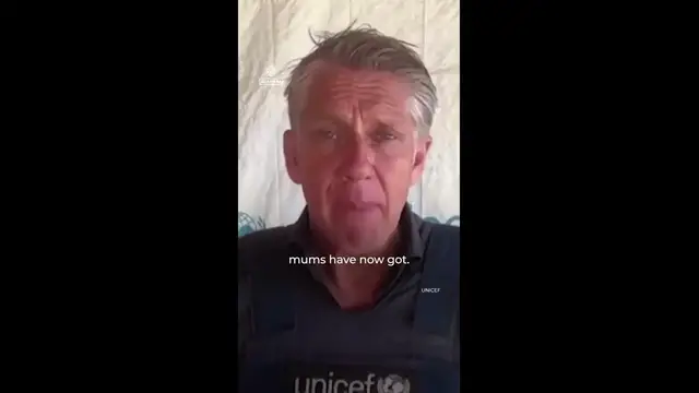 'Video thumbnail for Newborn babies in Gaza forced to share oxygen masks'