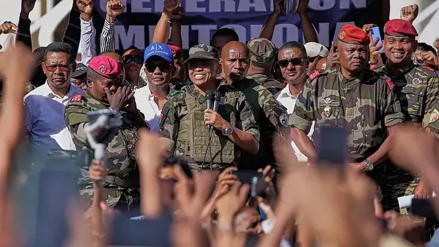 'Video thumbnail for African Union suspends Madagascar from the bloc following military coup'