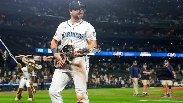 'Video thumbnail for Cal Raleigh Reaches Fifty Home Runs'