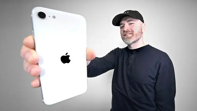 'Video thumbnail for You Should Buy The New iPhone SE'